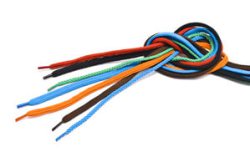 Colorful shoelaces knot